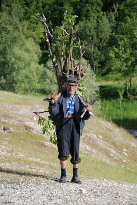 Son 20 Yılın En Çetin Kışını Geçiren Bitlisliler Hazırlıklarına Başladı