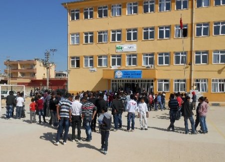 Sonsuz Nur sınavına bin beş yüz öğrenci katıldı