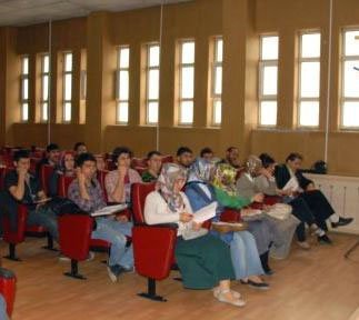 Sorbonne Üniversitesi Öğretim Üyesi Hakkarili Gençlere Kürtçe Öğretiyor