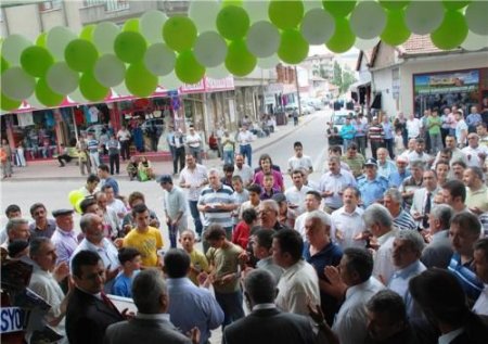 Sorgun'da Yeni Alışveriş Merkezi Dualarla Açıldı