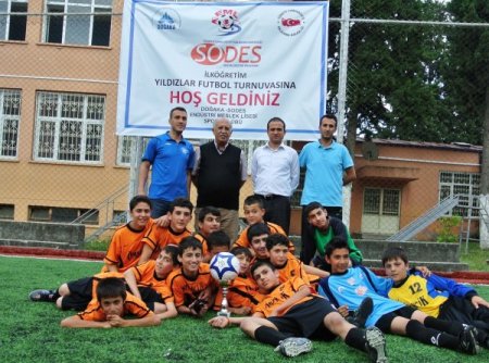 Sosyal Destek Programı Halı Saha Futbol Turnuvası Düzenlendi