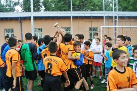 Sosyal Destek Programı Halı Saha Futbol Turnuvası Düzenlendi