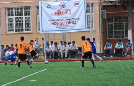Sosyal Destek Programı Halı Saha Futbol Turnuvası Düzenlendi