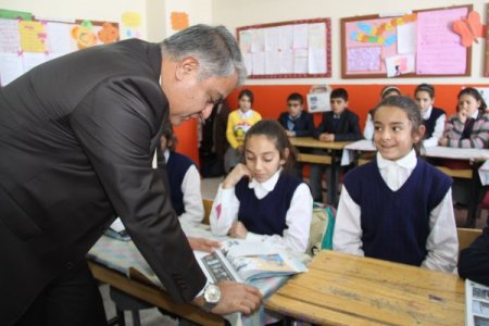 Sosyal medya üzerinden, Ağrı'ya 24 bin kitap