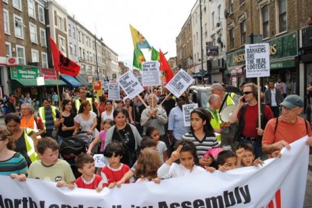 Sosyalistler Yağmacıları Değil, Hükümeti Protesto Etti