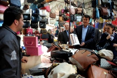 Sosyete Pazarı, Çarşamba Pazarpark’ta açıldı