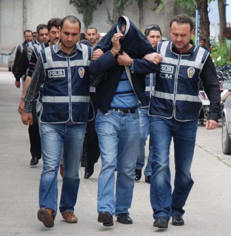 'Sosyete Pazarı' Çetesine Operasyon