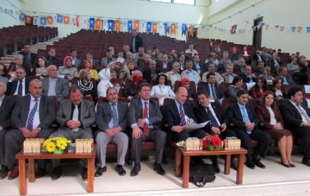 Soylu, Edremit'te siyaset akademisinin startını verdi