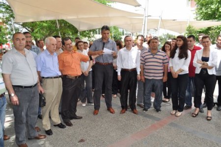 Sözleşmeli Belediye Çalışanları Da Kadro İstiyor