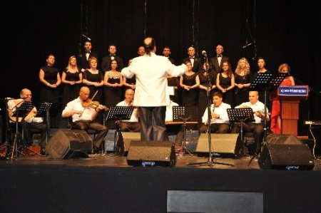 Spastik engelli çocuklar yararına konser