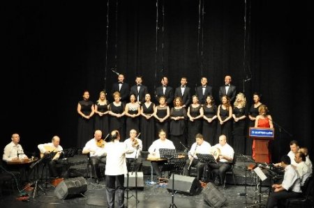 Spastik engelli çocuklar yararına konser