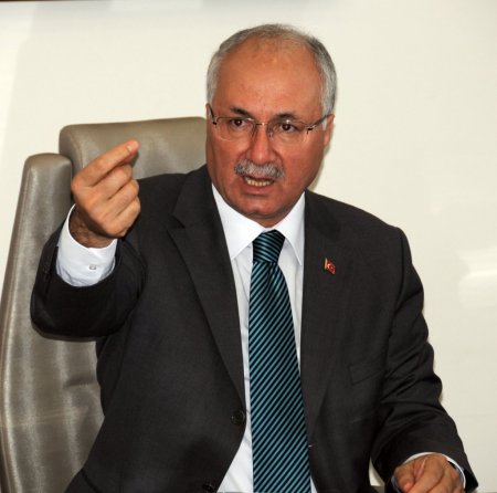 Spil'de yanan alanın fidanlarını öğrenciler dikecek