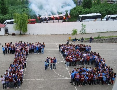 Spor Kardeşliktir ilkesi doğrultusunda okulda forma günü düzenlendi