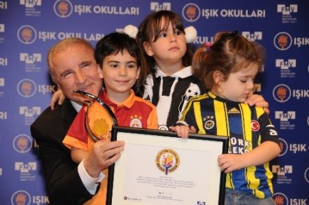 'Spora Işık Tutanlar' ödül töreni yapıldı