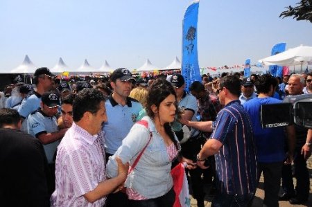 Stant basmak isteyen TGB üyesi 17 kişi gözaltına alındı