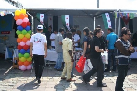 Stant basmak isteyen TGB üyesi 17 kişi gözaltına alındı