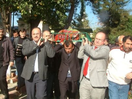 Star Gazetesi Adana Temsilcisi Serdar Aydın'ın Babası Toprağa Verildi