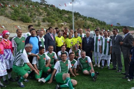 Stat Açılışında İlk Maç ‘seçilmişler Ve Atanmışlar’ Arasında Yapıldı