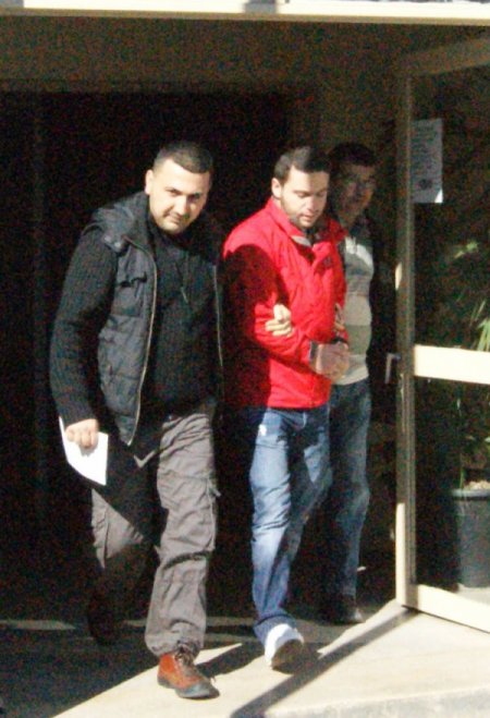 Stepne Hırsızını Avuç İçi İzi Yakalattı