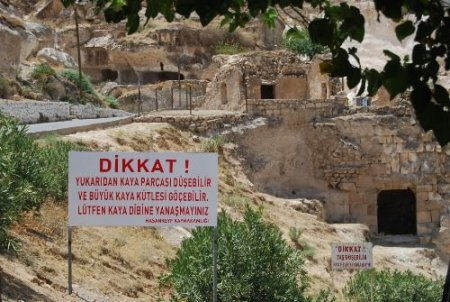 Stk Temsilcileri, Mühendis Ve Arkeologlardan Oluşan Komisyon Hasankeyf'te İncelemelerde Bulundu