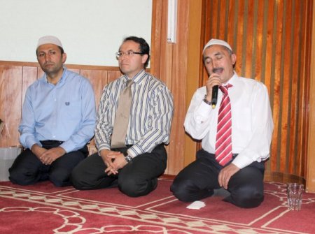 Stockholm'de Müslümanlar Kadir Gecesi'nde Camilere Akın Etti