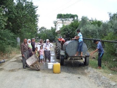 Su kuyusunun elektrik faturasını ödemeyen mahalleli 8 gündür susuz