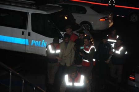 'Suç örgütü üyesi' 25 kişi adliyeye sevk edildi