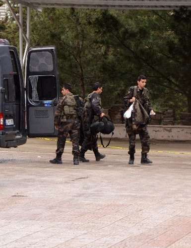 Suç örgütüne Şanlıurfa merkezli operasyon: 45 gözaltı