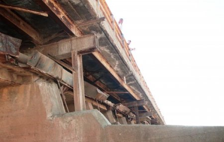 Süheylan Köprüsü Üzerindeki Tahribat Sürücüleri Korkutuyor