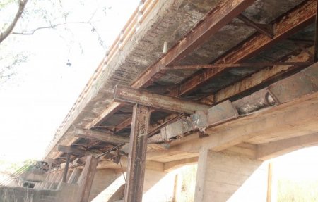 Süheylan Köprüsü Üzerindeki Tahribat Sürücüleri Korkutuyor