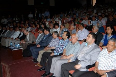 Süleyman Soylu, Uşak’ta gazetecilerin sorularını cevapladı