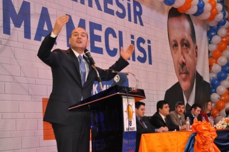 Süleyman Soylu: Manevi dinamiklerimizi bütün dünyaya anlatmakla mükellefiz