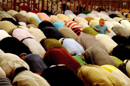 Sultanahmet Camii'nde Berat Kandili Coşkusu