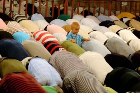 Sultanahmet Camii'nde Berat Kandili Coşkusu