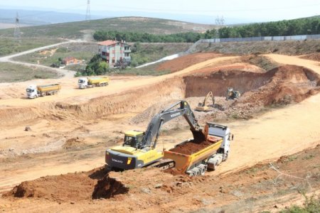 Sultanbeyli'de dev hastane inşaatı sürüyor