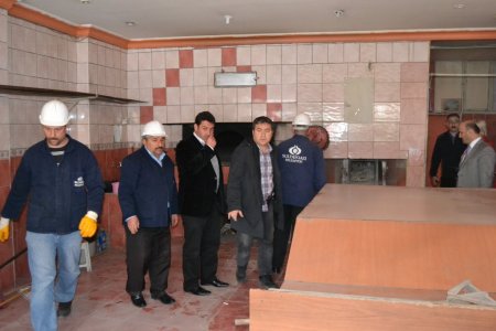 Sultangazi’de ruhsatsız fırınlar yıkılıyor