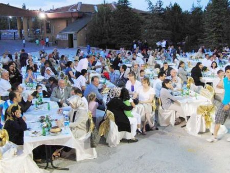 Sungurbey Koleji Mezunlarını Törenle Uğurladı