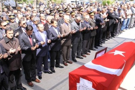 Süper savcı Murat Gök, vasiyeti nedeniyle Samsun'a defnedildi