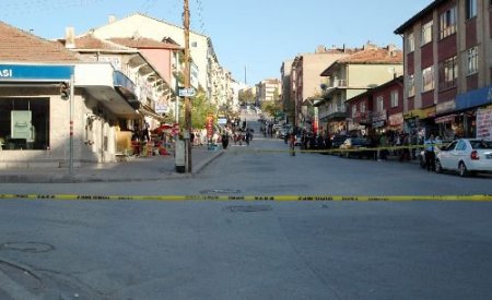 Şüpheli Paket Banka Çalışanlarını Rehin Aldı