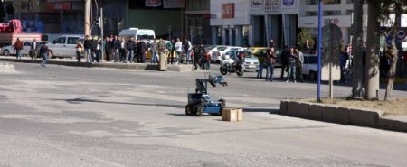 Şüpheli Pakete Titiz İnceleme