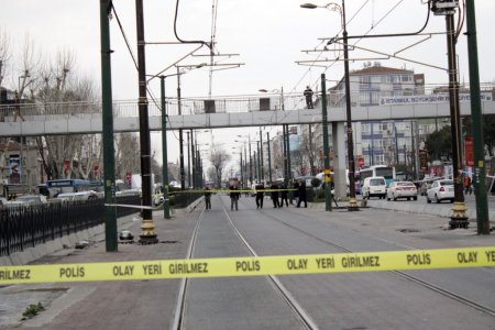 Şüpheli sepet, tramvay seferlerini durdurdu