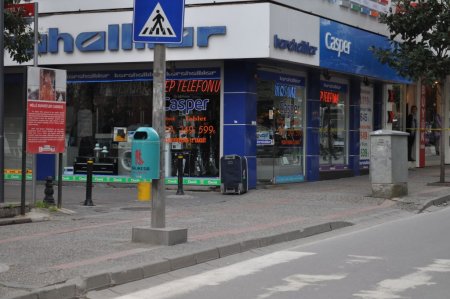 Şüpheli valizden elbise ve peçete çıktı