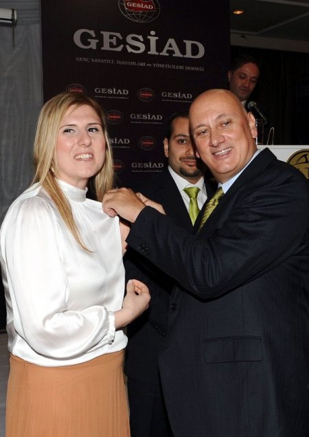 Süreyya Ciliv: Ekonomide Büyüme Yavaşladı Ama Daralma Yok