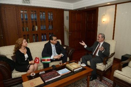 Surinam Bursa’yı üs olarak seçti