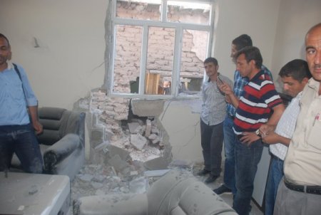 Suriye askerlerinin attığı top mermisi Akçakale’ye düştü: 3 yaralı