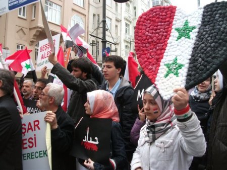 Suriye Başkonsolosluğu Önünde Protesto