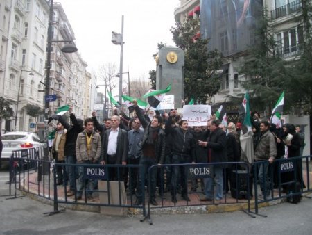 Suriye Başkonsolosluğu Önünde Protesto