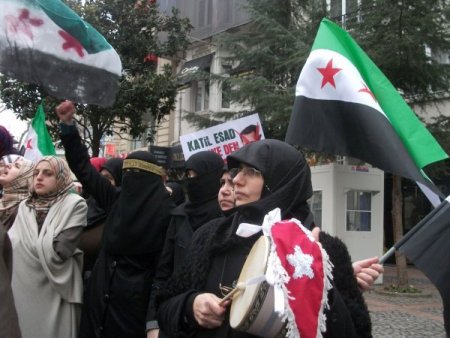 Suriye Başkonsolosluğu Önünde Protesto