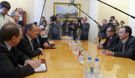 Suriye iç muhalefeti silahsızlanma çağrısı yaptı