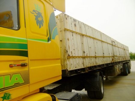 Suriye Plakalı 2 Tır’da 2,5 Ton Kaçak Mazot Ele Geçirildi